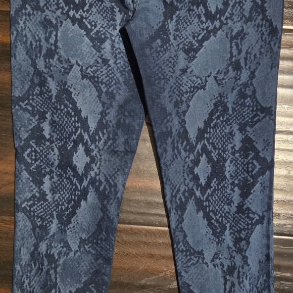 Democracy "Snake Print" Denim Jeans STRETCH SKINNY sz 8 - Picture 3 of 4